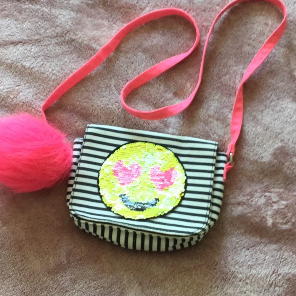 Flip sequin purse